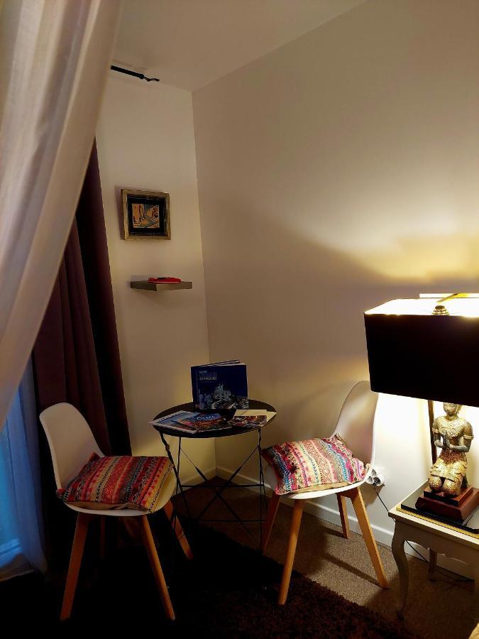 Les Jardins D'Eleusis Bed & Breakfast Murs  Eksteriør bilde